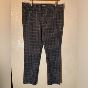 Margaret M Straight Leg Slimming Pants
